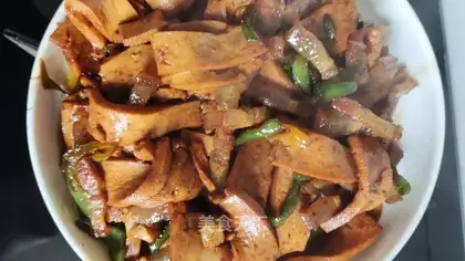 Cream pepper fried beans