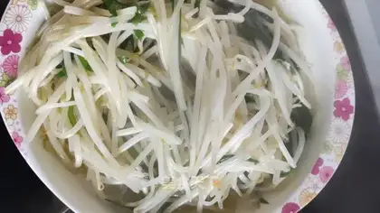 Green bean sprouts