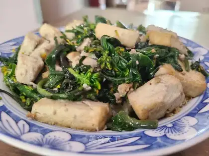 Cream moss and tofu