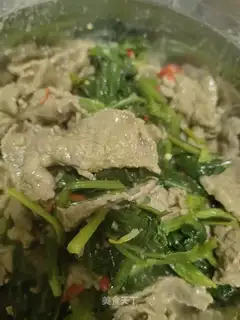 Spinach with beef