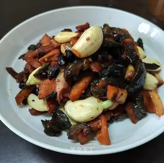 Garlic veal