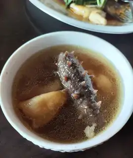 The cucumber chicken bone soup