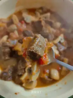 Tomato mushroom beef stew