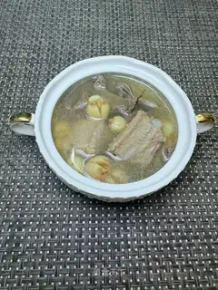 Lotus Pork's heartbrush soup