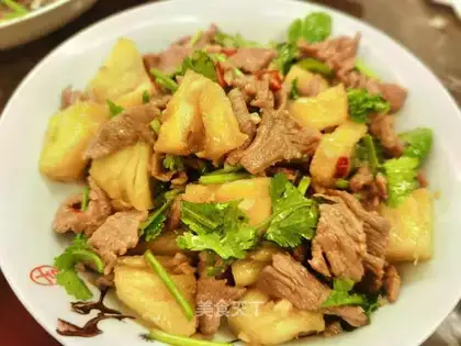 Pineapple beef