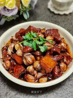 Homemade garlic pork
