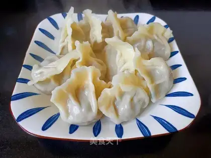A flower dumpling