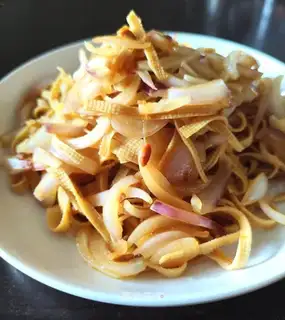 A thousand silks onions