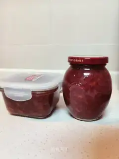 Strawberry sauce