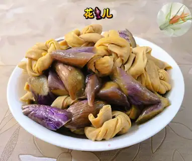 The eggplant burns the knots