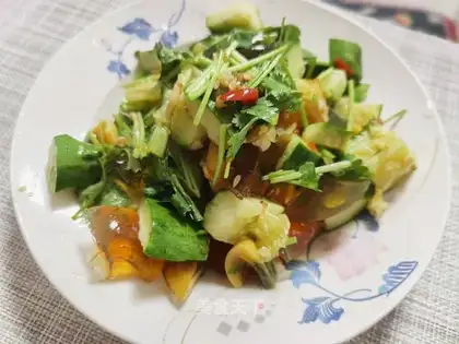 The cucumbers mix into eggs