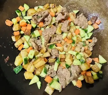 Beef fried potatoes
