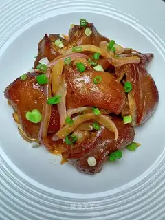 Dry pan pig feet