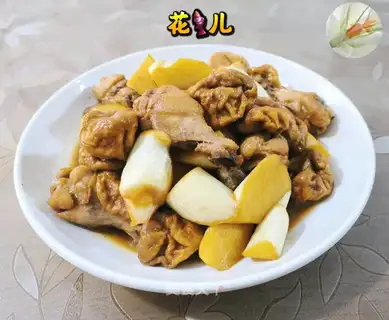 I've got white noodles and fried chicken wings