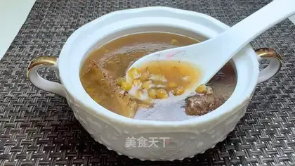 Pumpy green dove soup
