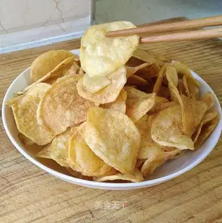 Pretzel chips