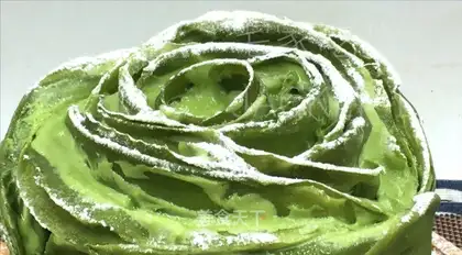 Tea rose rolls