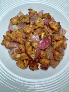 Onion fried chicken leg