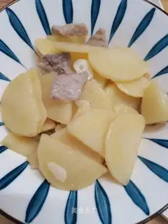 Potato fried meat