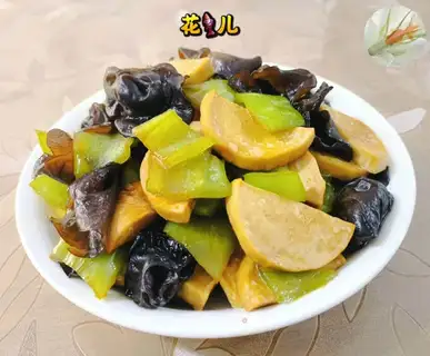 ♪ Black-muck green-eared chicken ♪
