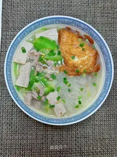 Spoon fan soup