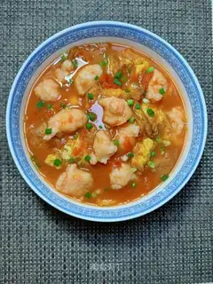 Tomato eggs and shrimp