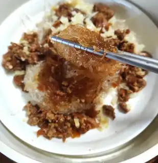 A meat sauce taro fan