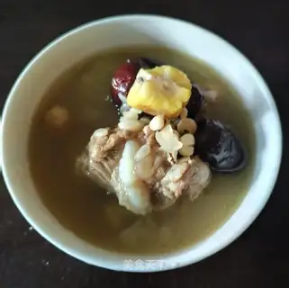 Chestnut rice steak soup