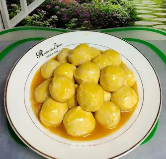Creative golden chicken meatballs