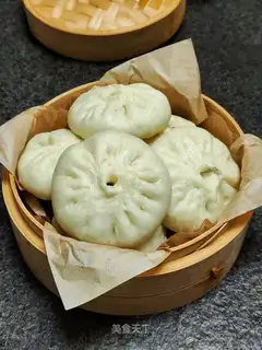 Black sesame bun