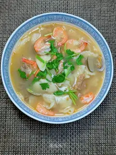 Shrimp-fruit-faced monkey soup