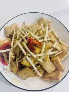 Fish gravy fried tofu