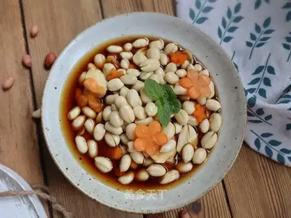Squirting peanuts
