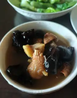 Qi-soon red-treed curry soup