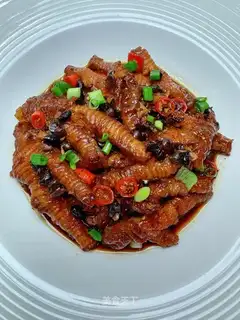 The chicken claws