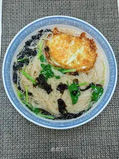Clear soup line