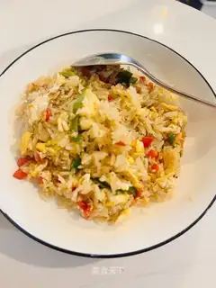 Scrambled egg fried rice