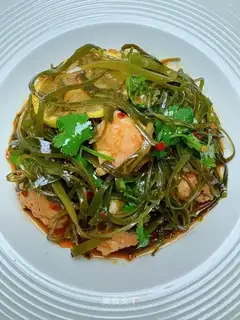 The cold sea and shrimp
