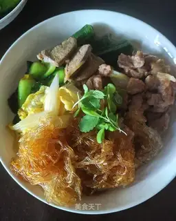 Skinny taro fan