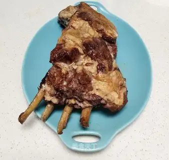 Red lamb chops