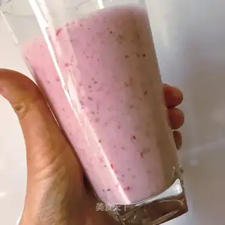 Strawberry shakes