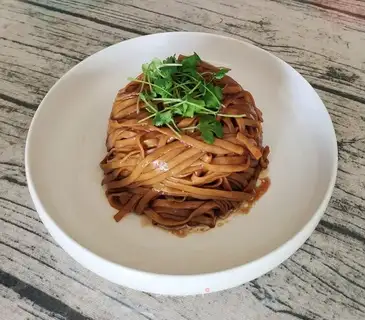 Onion noodles