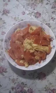 Scrambled egg with tomato