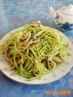 Shredded radish and pork