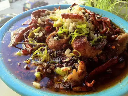 Boiled fish with rattan pepper
