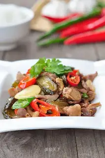 stir-fried chicken gizzards with pickles