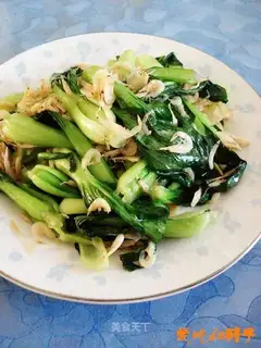stir-fried shrimp skin with rapeseed