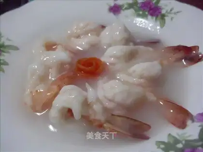 Shrimp with clear water