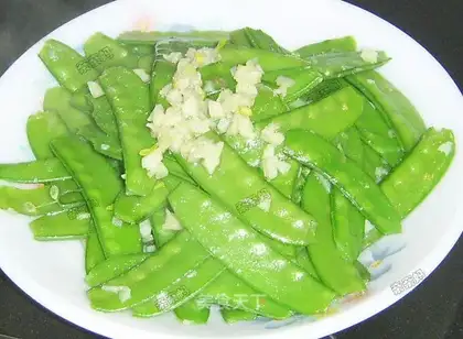 Garlic Dutch peas