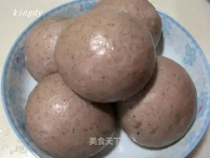 Healthy black steamed buns